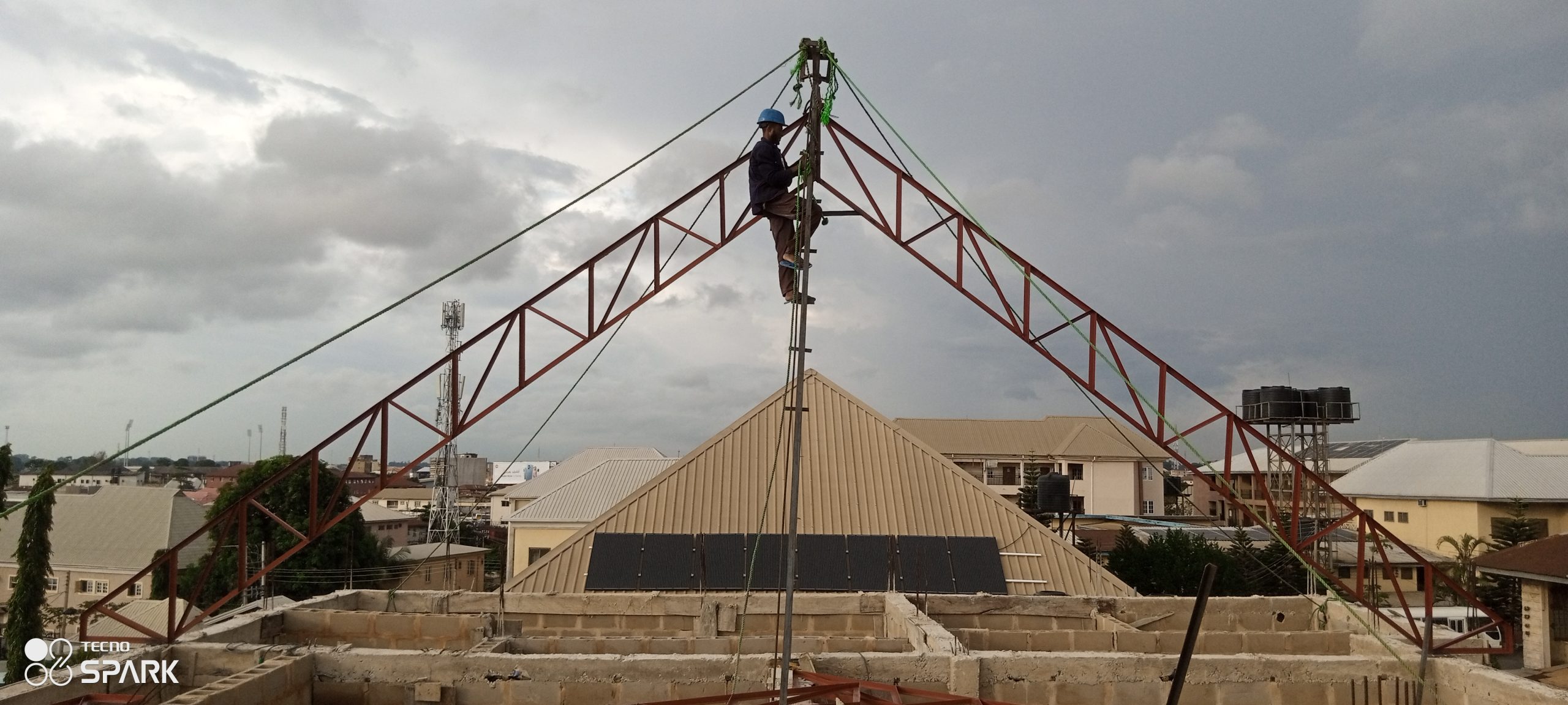 LIEBHERR unterstützt VTTC